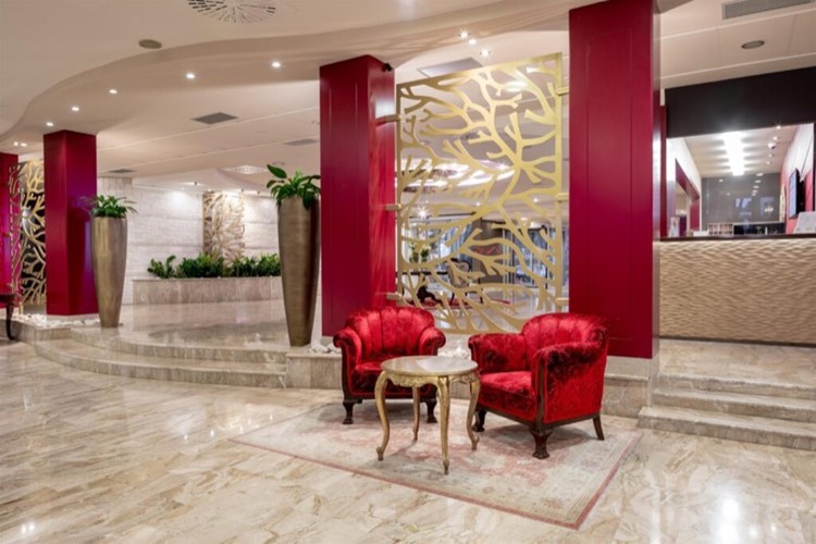 Hotel-Coral-Plava-Laguna_2022_Reception-and-lobby-6-1024x683_800