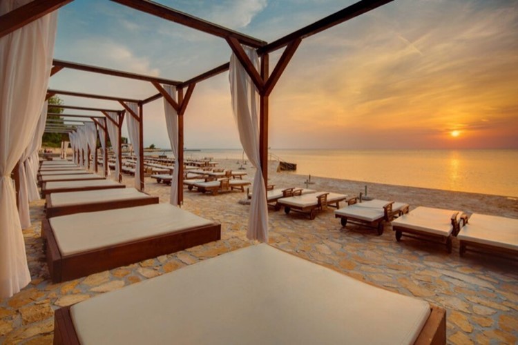 hotel Coral Plava Laguna_Beach