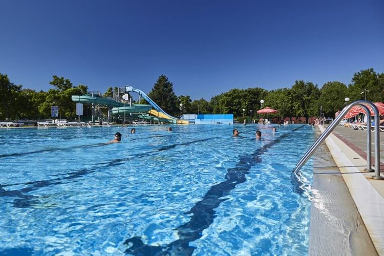 Thermal Resort Lendava, venkovní 50 m bazén