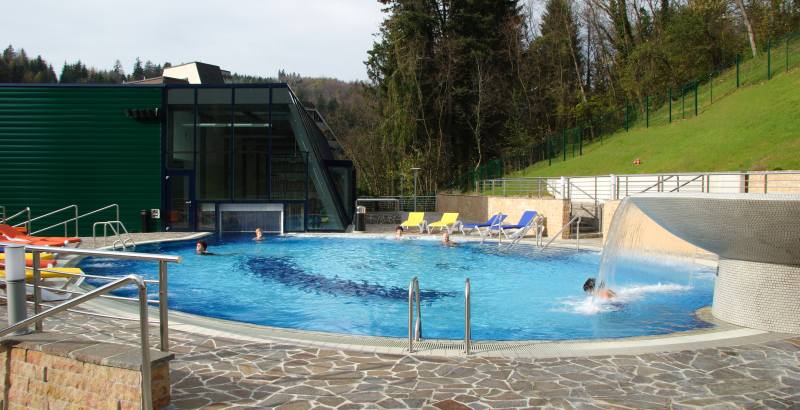 termální bazény v lázních Dobrna