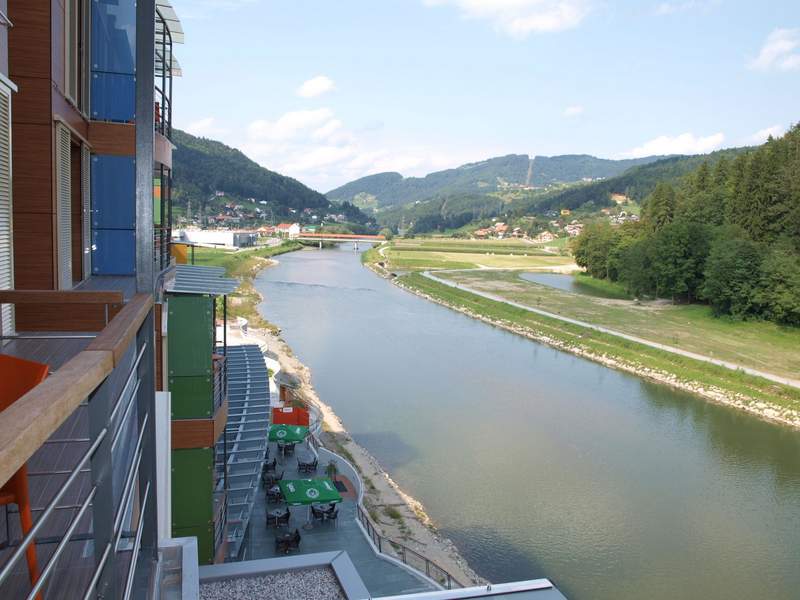 Thermana Laško - pohled z hotelu na řeku